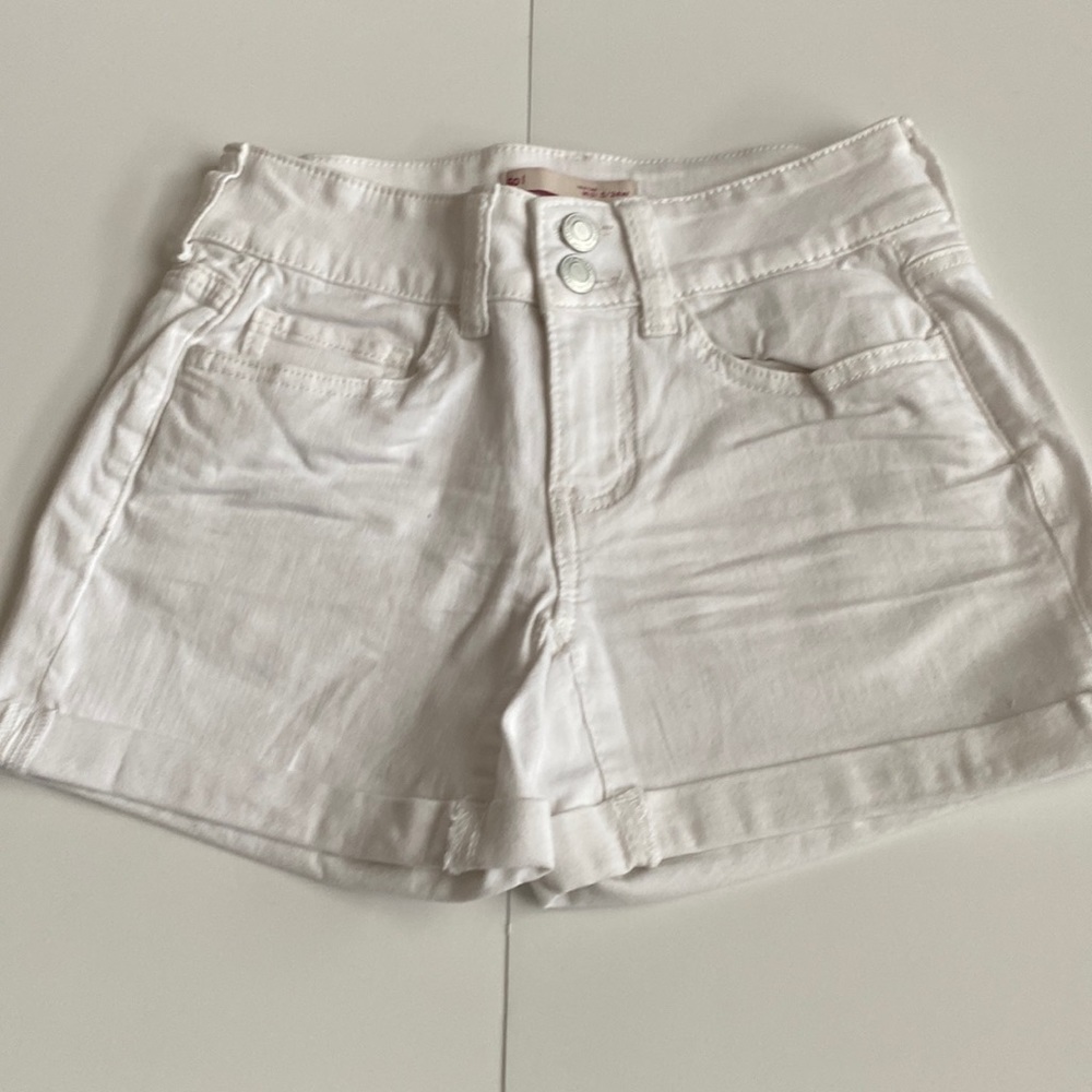 White SO Women’s 0/24 W Double Button Low Rise Midi Shorts